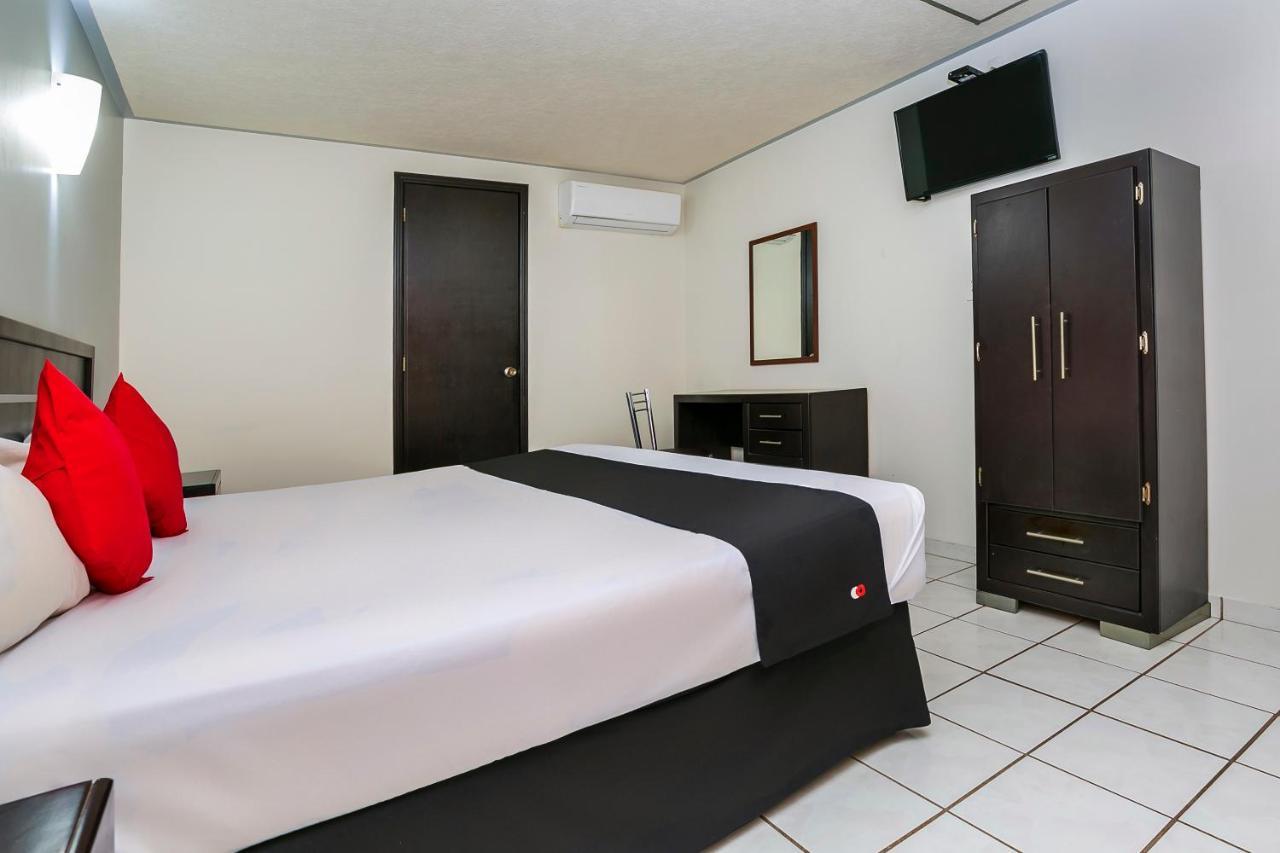 Capital O Hotel Victoria 莫雷利亚 外观 照片