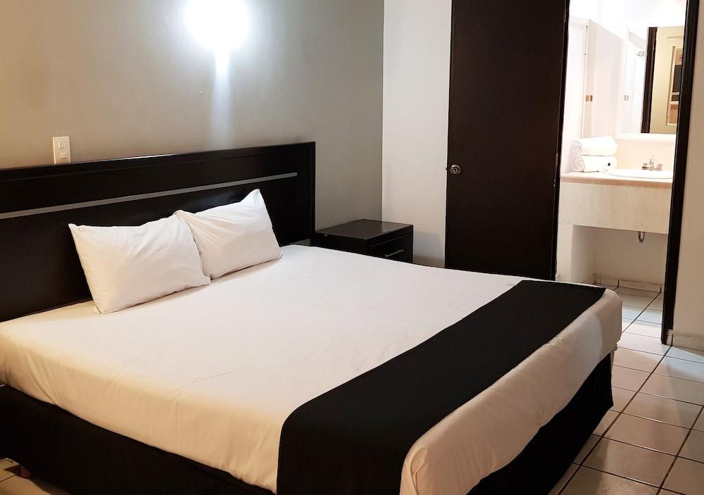 Capital O Hotel Victoria 莫雷利亚 外观 照片